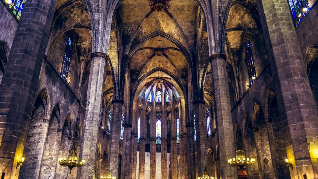 the crypt of la sagrada familia