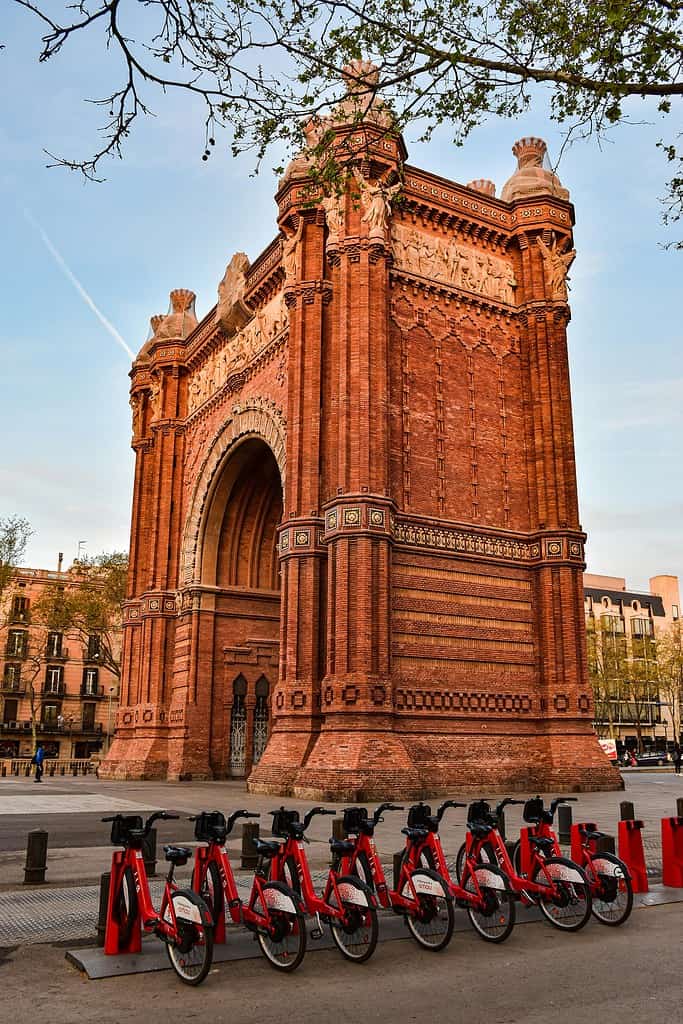 arc de triomf barcelona